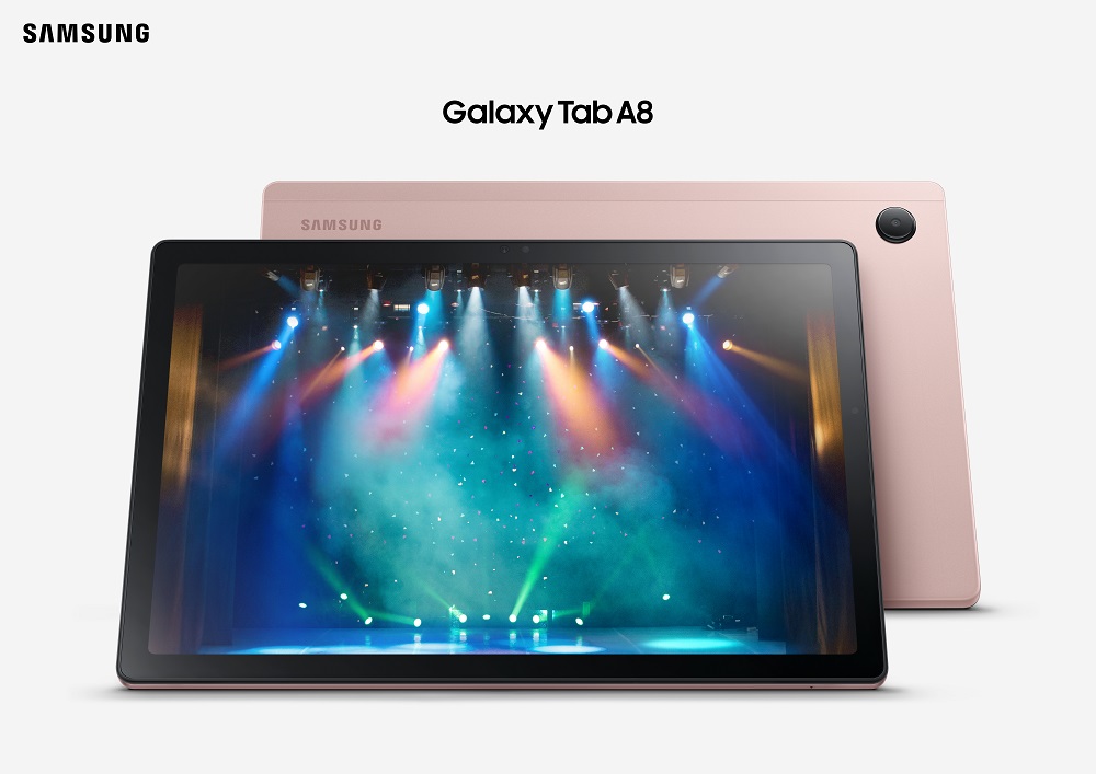 Novo tablet Galaxy Tab A8 na cor rosa com a tela vista de frente em fundo branco