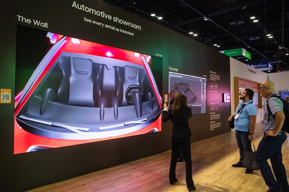 samsung-automotive-showroom-the-wall-infocomm