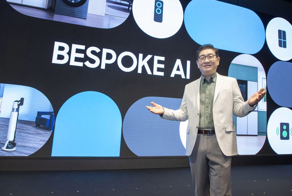 삼성전자 DX부문장 한종희 부회장이 비스포크 AI 미디어데이에서 연설을 하고 있다.